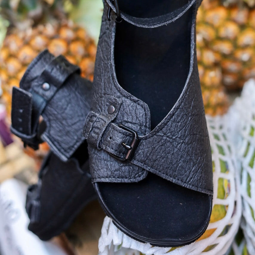 TOKU Athens Vegan Sandals - Black
