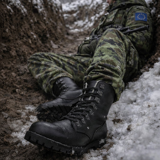 M77 Boots · Peace & War™ Edition